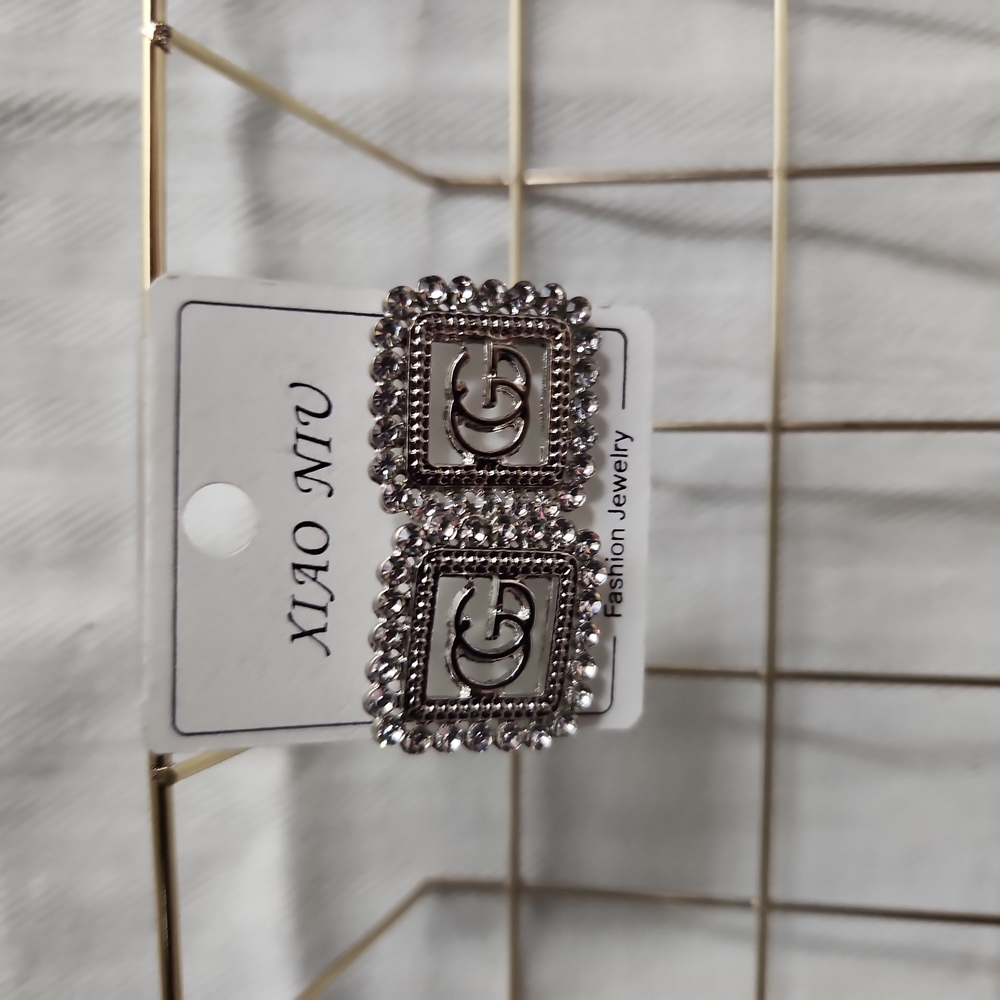 Luxurious earrings.